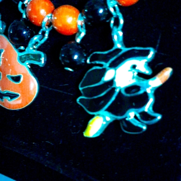 BOO!!   HALLOWEEN Necklace & Earrings SET! - Picture 12 of 12